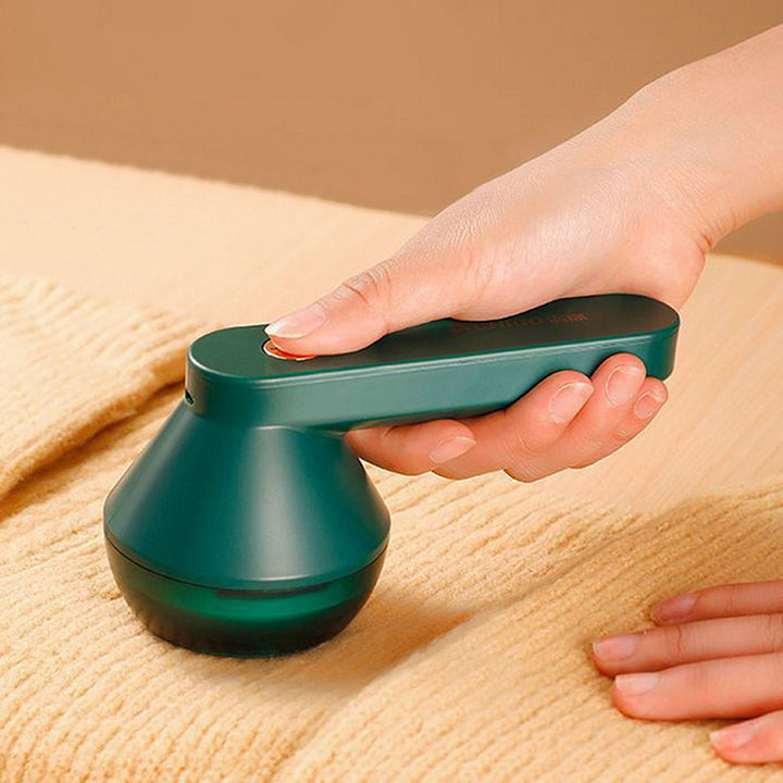 Safe and effective rechargeable fabric lint remover with USB fast charging port