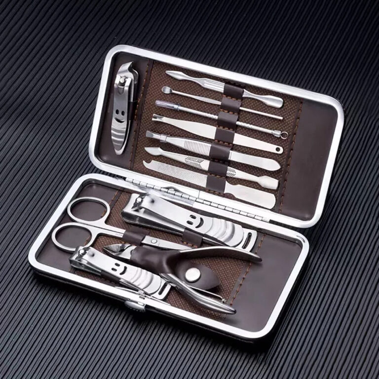 High-quality stainless steel 12pcs Manicure Pedicure Nail Personal Care Set with Case Bag