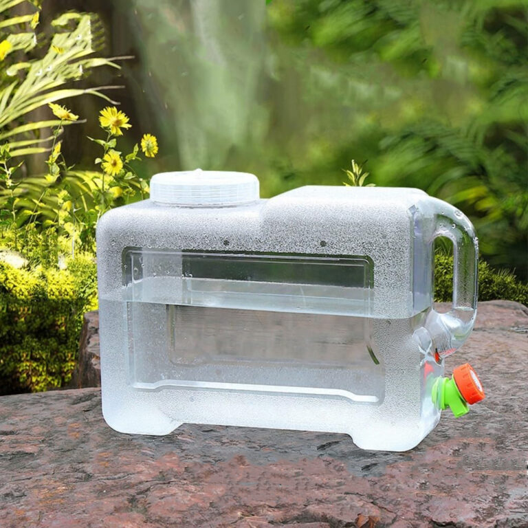 Portable Water Jug With Tap and a Practical Handle