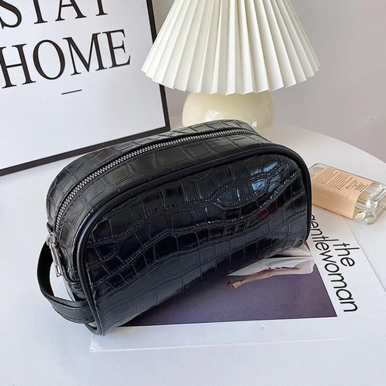 Small Leather Bag for Personal Care Products, Small for Travel